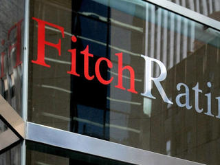 Negatívra rontotta Csehország adósosztályzatának kilátását a Fitch Ratings