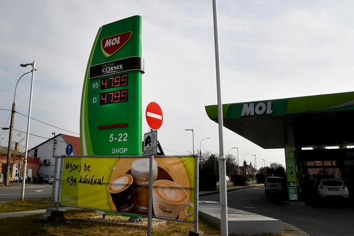 Újabb benzinkutakat vesz a MOL. Fotó: MTI