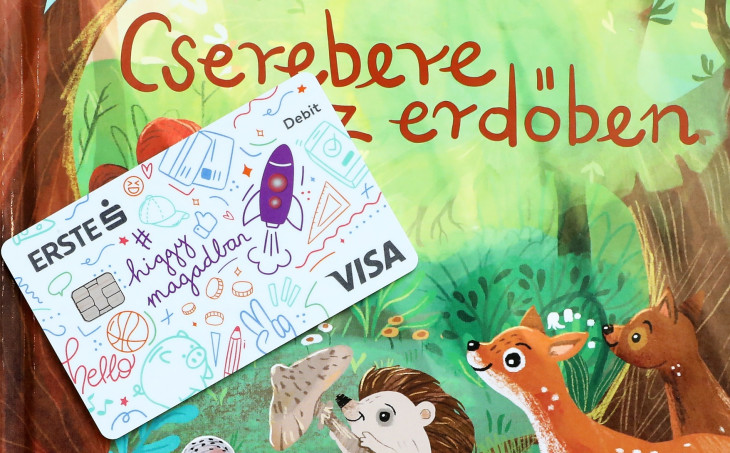 Csrebere az erdőben című könyv és villogó bankkártya
