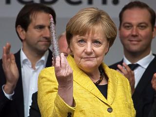 A bevándorlók körében Merkel a sztár