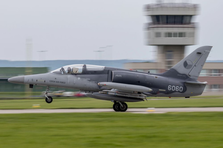 A gépeket megígérte a cseh elnök, a kormány azonban máshogy gondolta