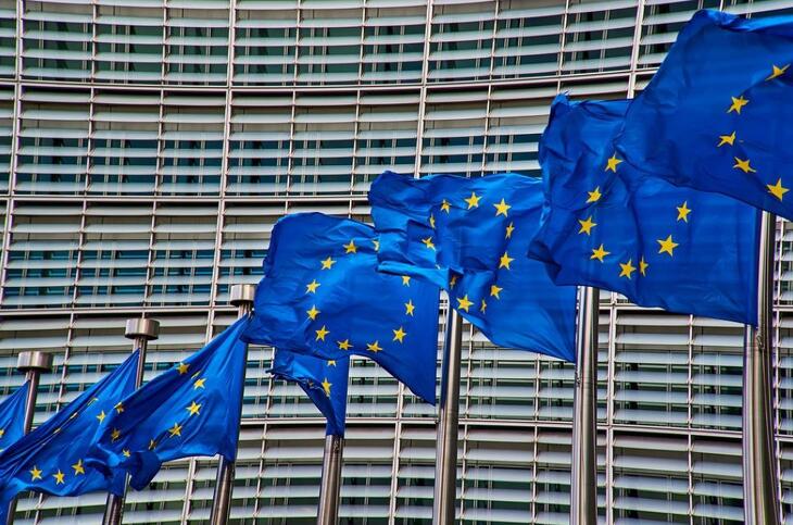 Megint intőt kapott Brüsszelből a magyar kormány