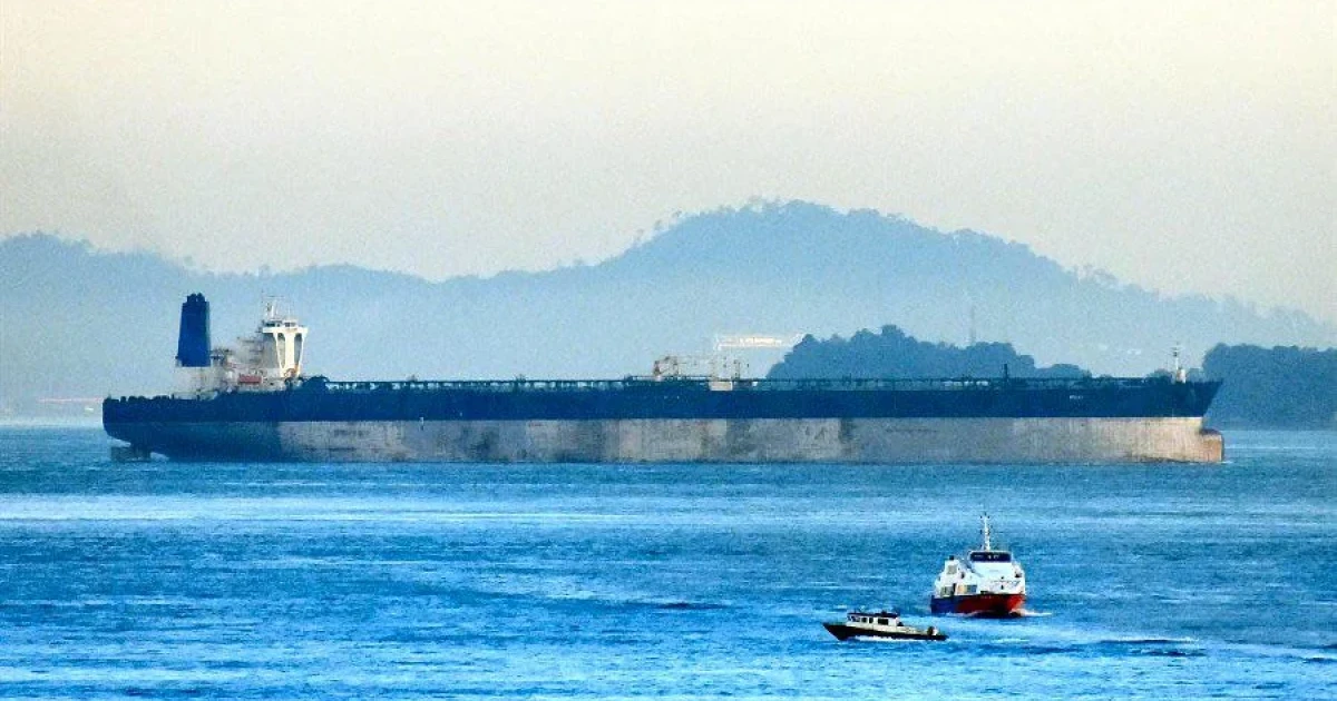 Ki érti ezt? Orosz tengeralattjáró kíséri az USA által üldözött „árnyékflottát”