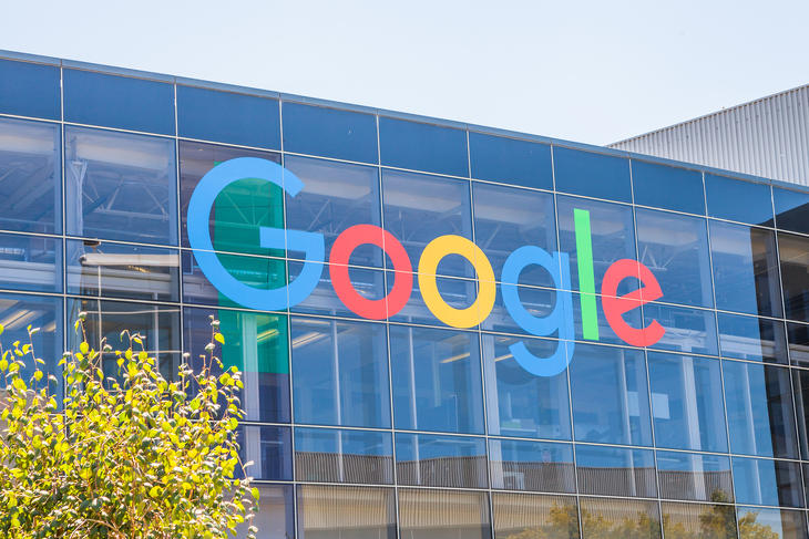 Közel 787 billió forint: átlépett egy fontos határt a Google