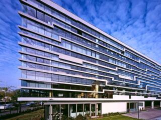 Erős évet zárt az AKKO Invest, de egy tétel lenyomta a profitot