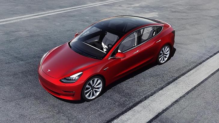 Belép az indiai piacra a Tesla