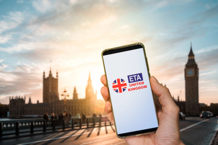 Április 2-ától az európai országokból érkezők már csak az elektronikus beutazási engedély (Electronic Travel Authorisation, ETA) birtokában léphetnek be Nagy-Britanniába.