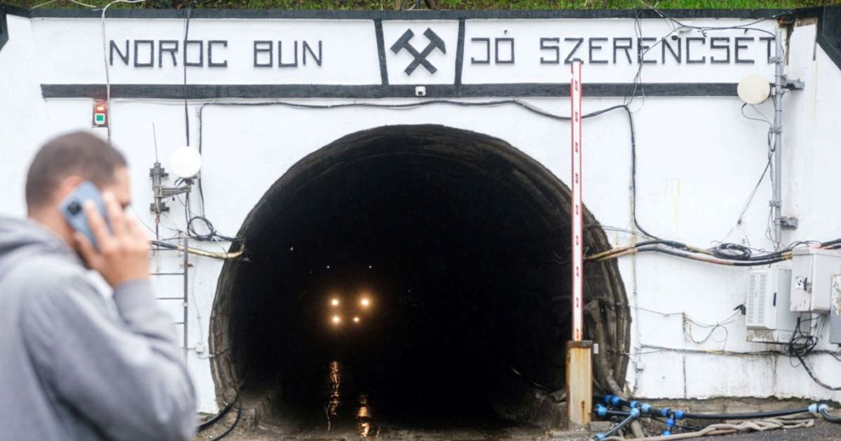 Megérkezett Parajdra a román államfő