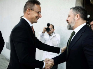 Szijjártó Péter, Santiago Abascal
