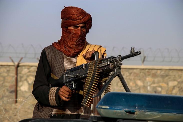 A tálibok azt állítják, hogy 2021-es hatalomra kerülésük óta javult a biztonság Afganisztánban. Fotó: EPA