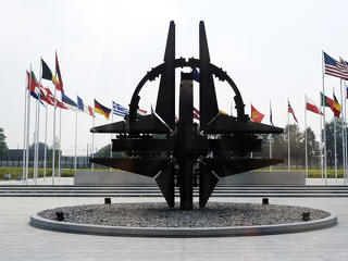 Komoly hadgyakorlatot kezdett ma több NATO-szövetséges