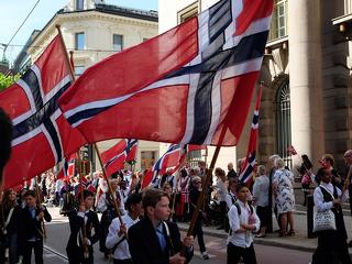 A norvég tanárok is béremelésért sztrájkoltak – ott másfél millió forint az átlagfizetés