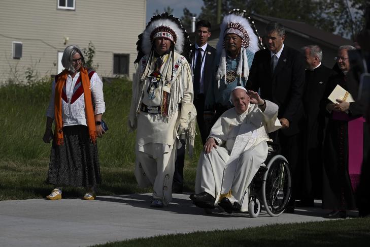 Ferenc pápa egy zarándoklaton is részt vett a kanadai Albertában 2022. július 26-án. Fotó: EPA/CIRO FUSCO 
