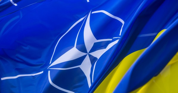 Szijjártó Péter megint beintett Zelenszkijnek a NATO-tagság ügyében