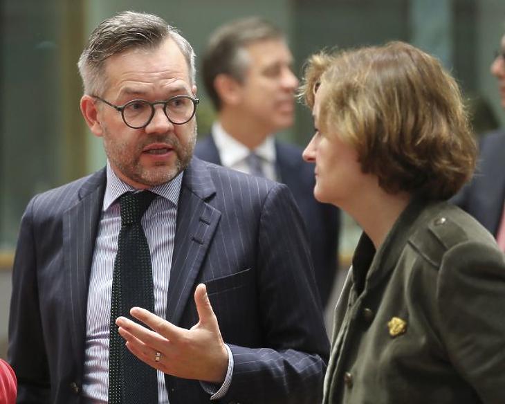 Lemondta budapesti útját az Orbánt bíráló államminiszter