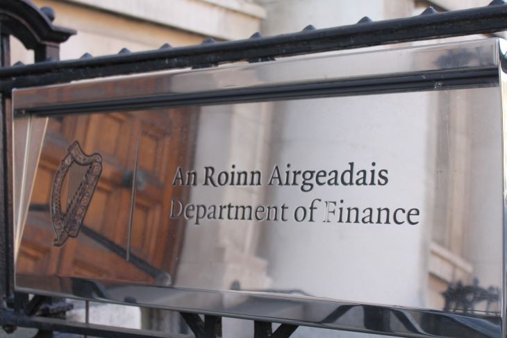 A dublini Pénzügyminisztérium bejárata. Fotó: privátbankár/Mester Nándor