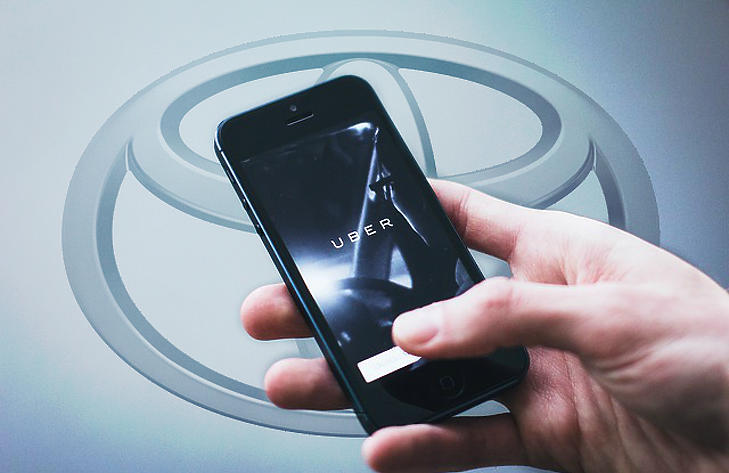 Óriás megállapodás született: együtt fejleszt a Toyota és az Uber
