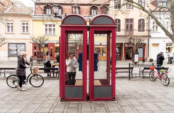 Vlagyimir Putyin és Donald Trump telefonon beszélhetik meg a békét a héten