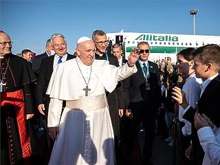Ferenc pápa reggel megérkezett Budapestre