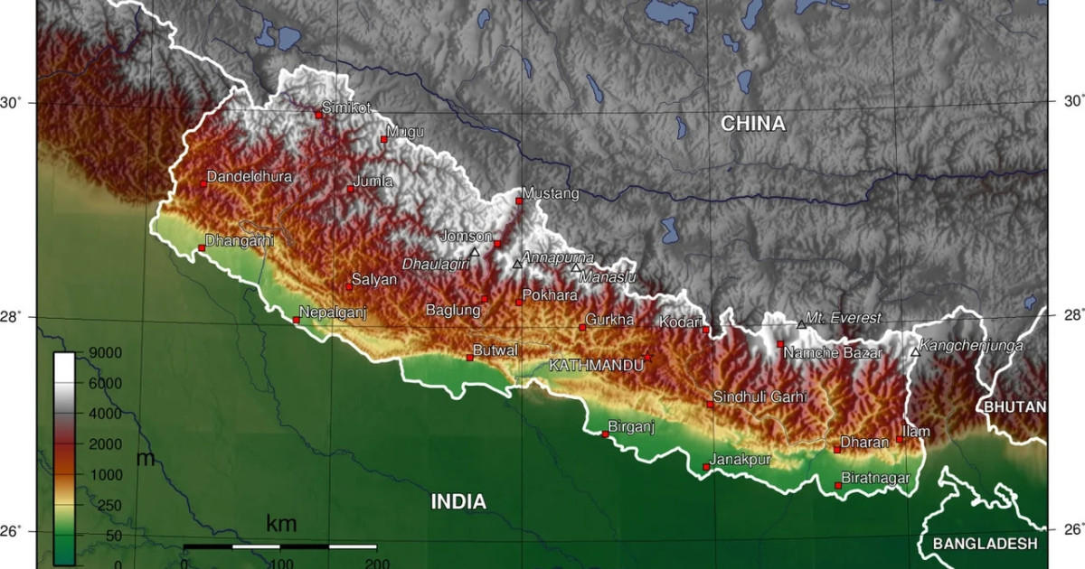 Lángokban Katmandu: Nepál miniszterelnökének lemondása nem volt elég
