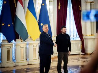 Ukrajna tegye le a fegyvert és inkább tárgyaljon?