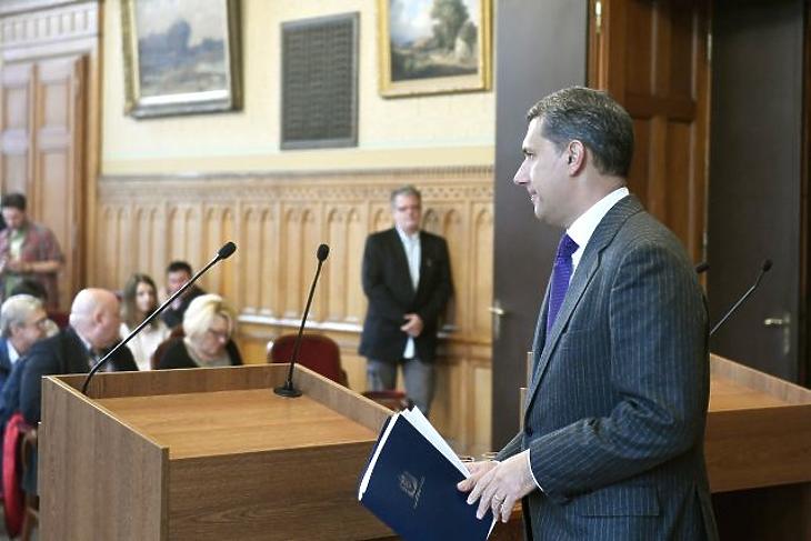 Kósa, Lázár, Matolcsy – kiből lesz miniszter az új kormányban? 