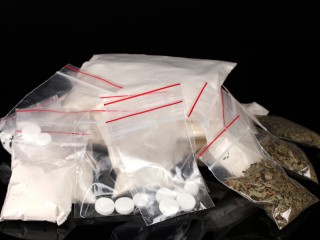 Rekordszámú droglabort számoltak fel Hollandiában 