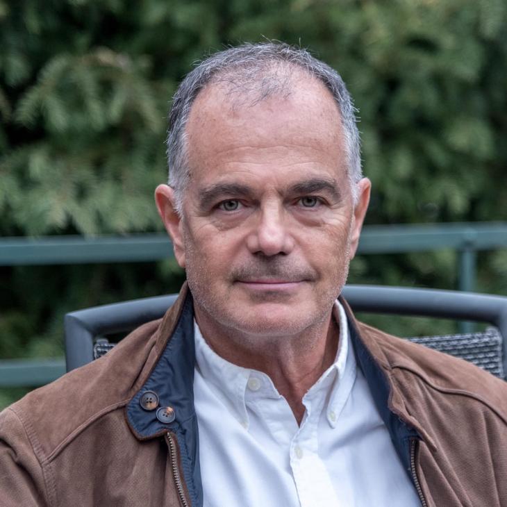 Ön is kérdezhet Simor Andrástól - szerdán ismét Klasszis Klub