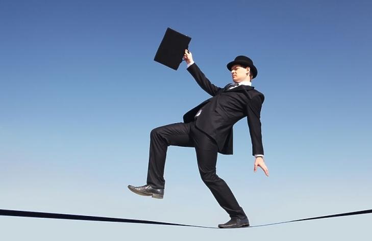 Futhatnak a pénzük után: hol a legveszélyesebb hitelezniük a cégeknek? 