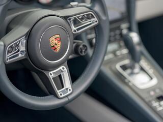 Jókora megaláztatás érte a Porschét