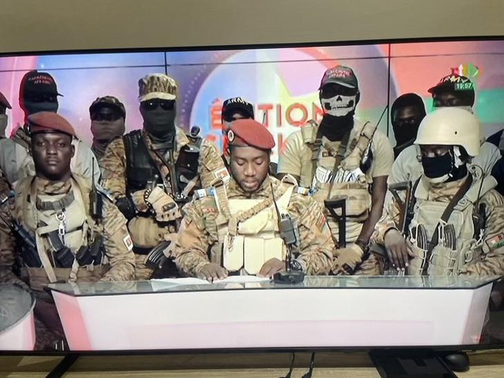 Katonai puccs buktatta meg az elnököt Burkina Fasóban