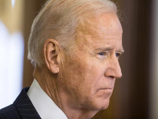 Pert indít Joe Biden, hogy ne hozzák nyilvánosságra az egyik magánbeszélgetését