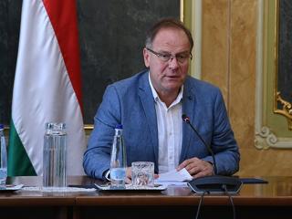 Mi lesz, ha végképp elapadnak az uniós források? Navracsics Tibort is kérdezzük erről a Klasszis Klubban