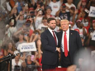 Donald Trump és Kamala Harris választási győzelme is veszélybe kerülhet