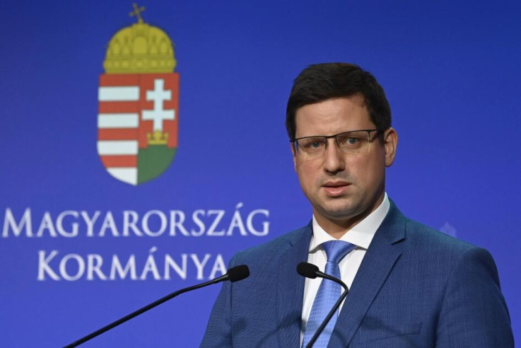 Még Rogán Antal felesége is szóba került