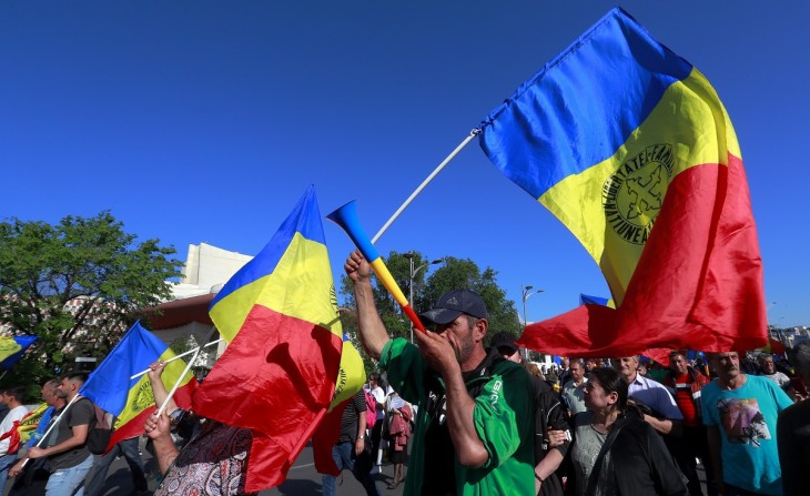 Az ellenzéki nacionalista Románok Egyesüléséért Szövetség (AUR) párt támogatói Románia 