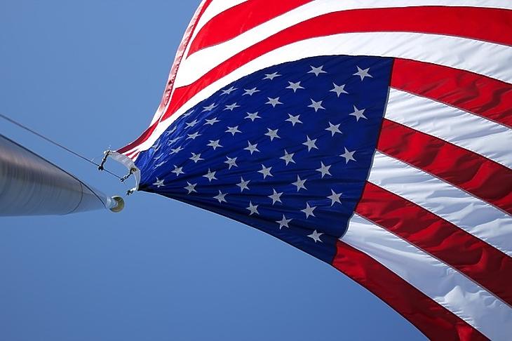 Trump és Putyin egyeztet – hamarosan fejcsere lesz a követségen?