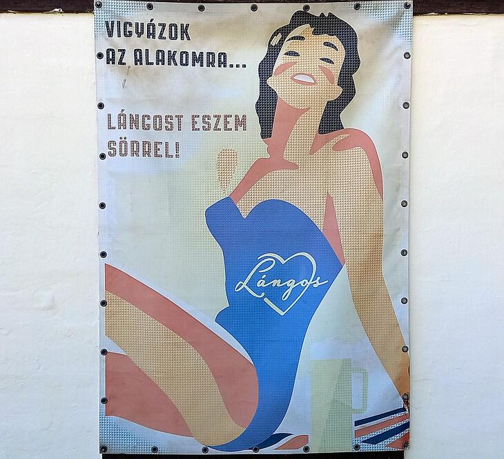 Vigyázok az alakomra. Csak lángost és sört fogyasztok. (A fotó egy budapesti strandon készült.)