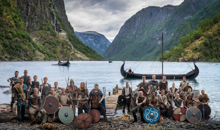 Viking harcosnak öltözött a norvég fociválogatott a vb tiszteletére 
