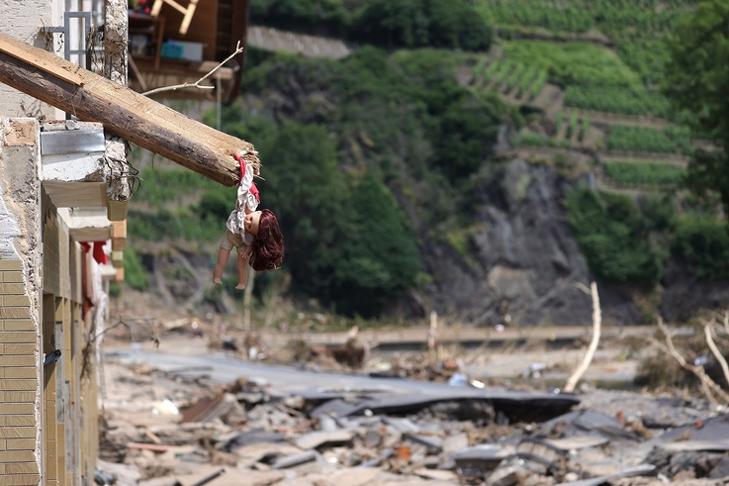 Óriási károkat okozhattak a természeti katasztrófák világszerte idén