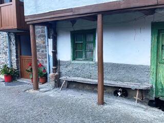 Borzalmas állapotban vannak a családi házak, így képtelenség kifűteni őket