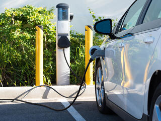 Már nem annyira drágák az elektromos autók, ezért jobban is fogynak Németországban