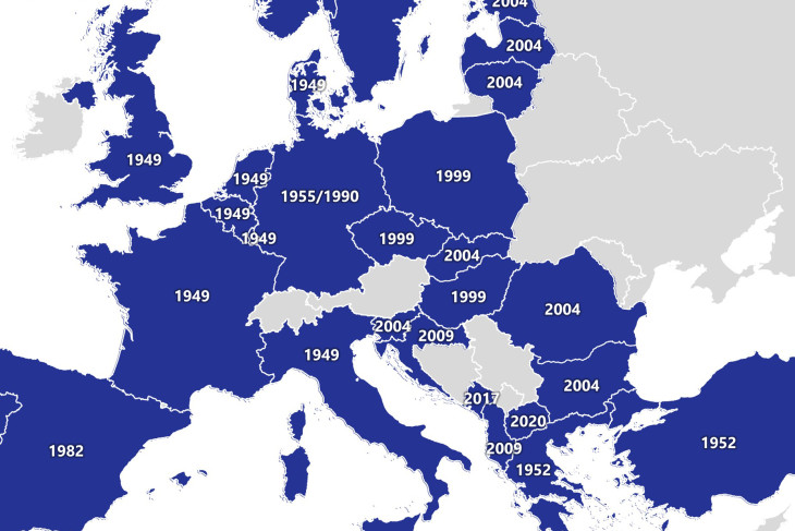 NATO-tagok Európában, a belépésük évével - nincs tiszta út Magyarországra