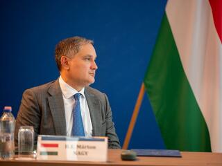 Jelentősen megemelné a kormány a bankadót – túl nagy a költségvetés hiánya