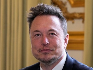 Elon Musk Párizsban az Élysée-palotában 2023. május 15-én. Fotó:  EPA/MICHEL EULER