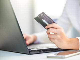 Lassan vége a jóvilágnak, jön a drágulás a bankoknál