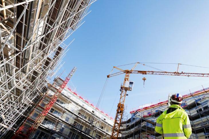 Többet termel az építőipar, de sokkal kevesebb az új szerződés