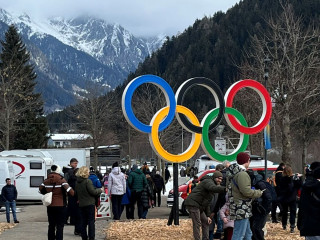 Síelés helyett téli olimpia és Hitler Sasfészke