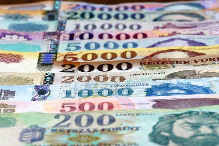 Vészesen közeleg a határidő: ezek a magyar bankjegyek hamarosan értéktelenek lesznek