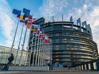 Beintene az Európai Parlament a korrupciónak